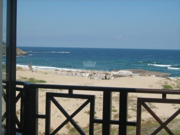 Квартиры на первой линии в Лозенец на самом красивом пляже Оазис.