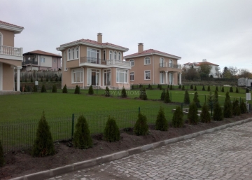 Новый двухэтажный дом на продажу в Болгарии. Недвижимость в после около моря.