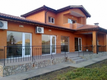 Сельская недвижимость в Болгарии у моря. Купить дом в Болгарии дешево в селе недалеко от Варны
