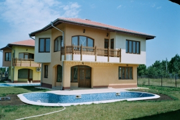 Купить новый дом в Болгарии в деревне. Недвижимость в Болгарии на побережье.